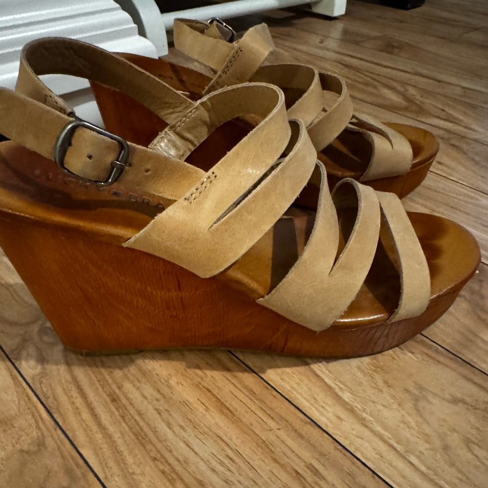 Lucky Brand Tan Suede Strappy Wedge Sandals - Picture 2 of 5